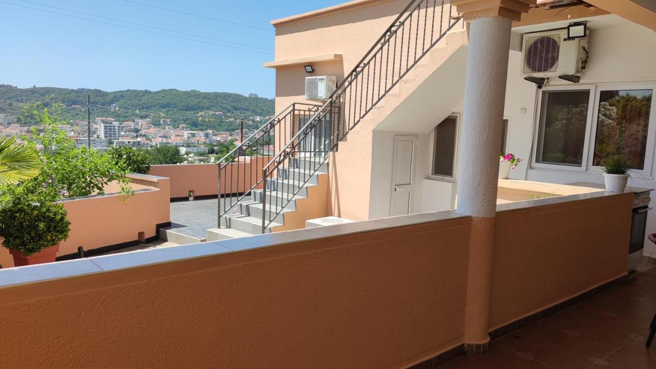 Guest'S House "Lindi&Roni" Apartment Ulcinj Exterior photo