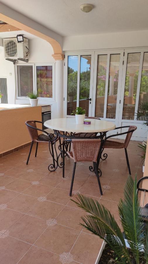 Guest'S House "Lindi&Roni" Apartment Ulcinj Exterior photo